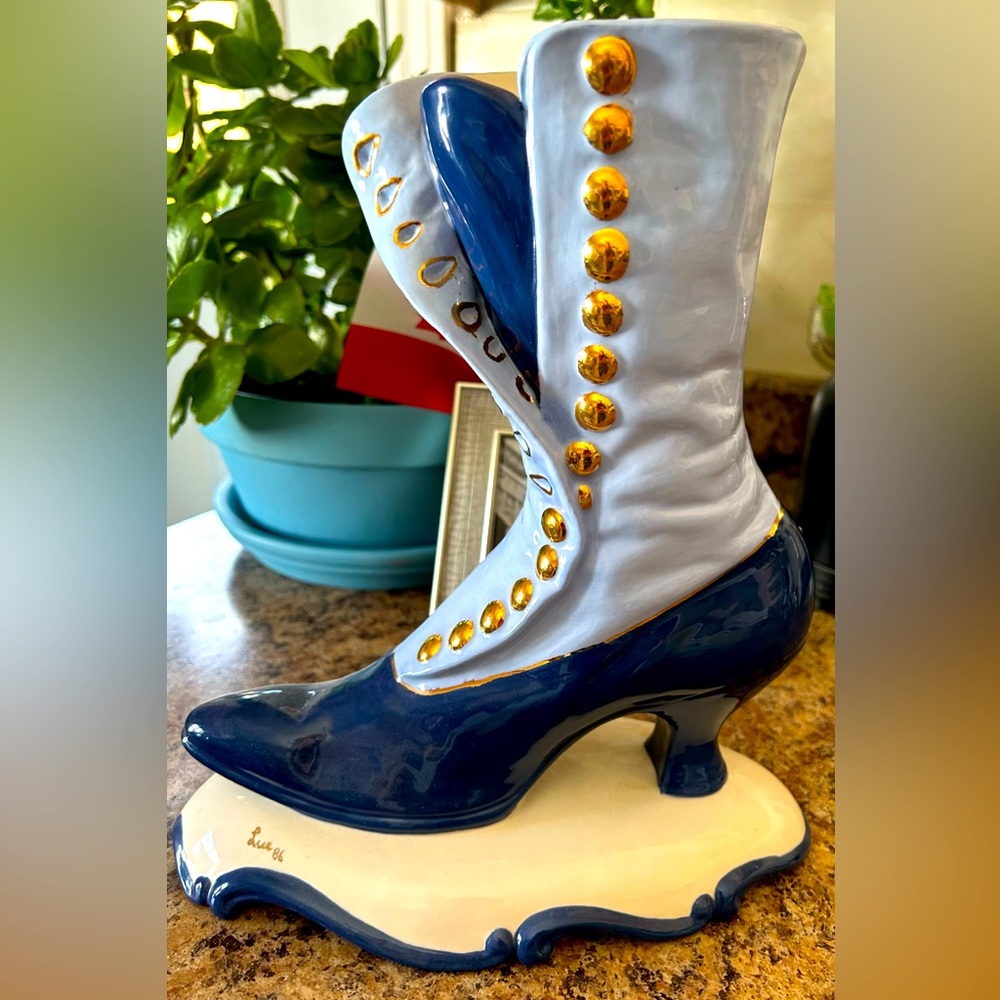 Boot ceramic decor